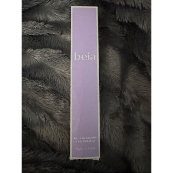 Setting Spray with Hyaluronic Acid for Sensitive Skin - Picture 1 of 1